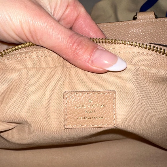👛 Louis Vuitton Vosges MM Monogram Empreinte Leather Bag - Picture 14 of 16